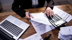 Furtuna perfectă în afaceri: Peste 40% din facturile din România sunt plătite cu întârziere