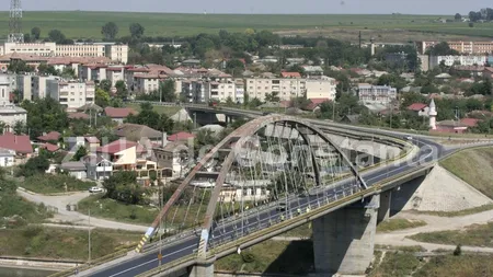 Patru oferte pentru proiectarea și reabilitarea podului pe DN 3 de la Basarabi