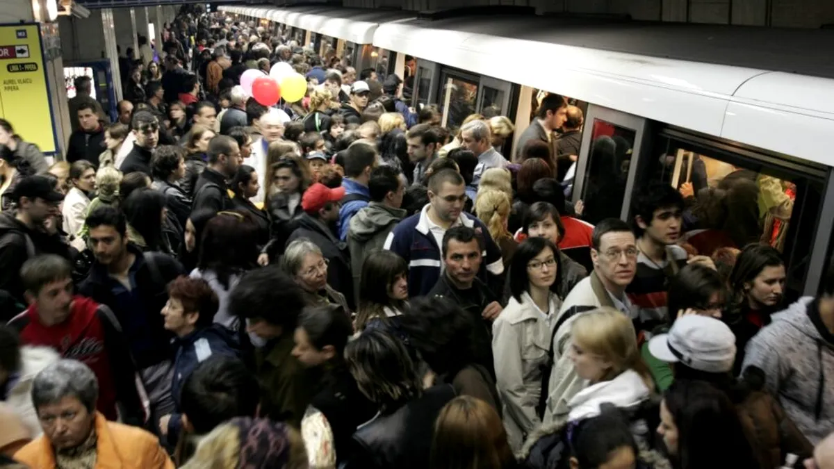 Aglomerație și nervi, la metrou. Care sunt cele mai afectate magistrale de criza trenurilor