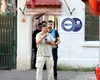 A deschis șampania în fața spitalului unde a murit Iliescu