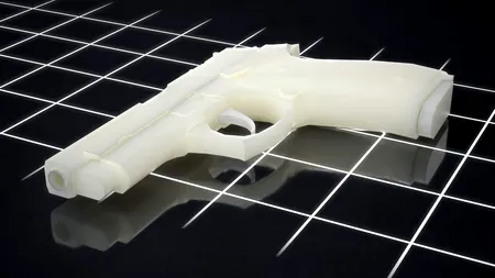 Terorism: Eleva care învăţa cum se construiesc armele cu imprimante 3D