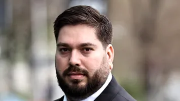 Jakubowicz avertizează: Riscurile majore provin din interior