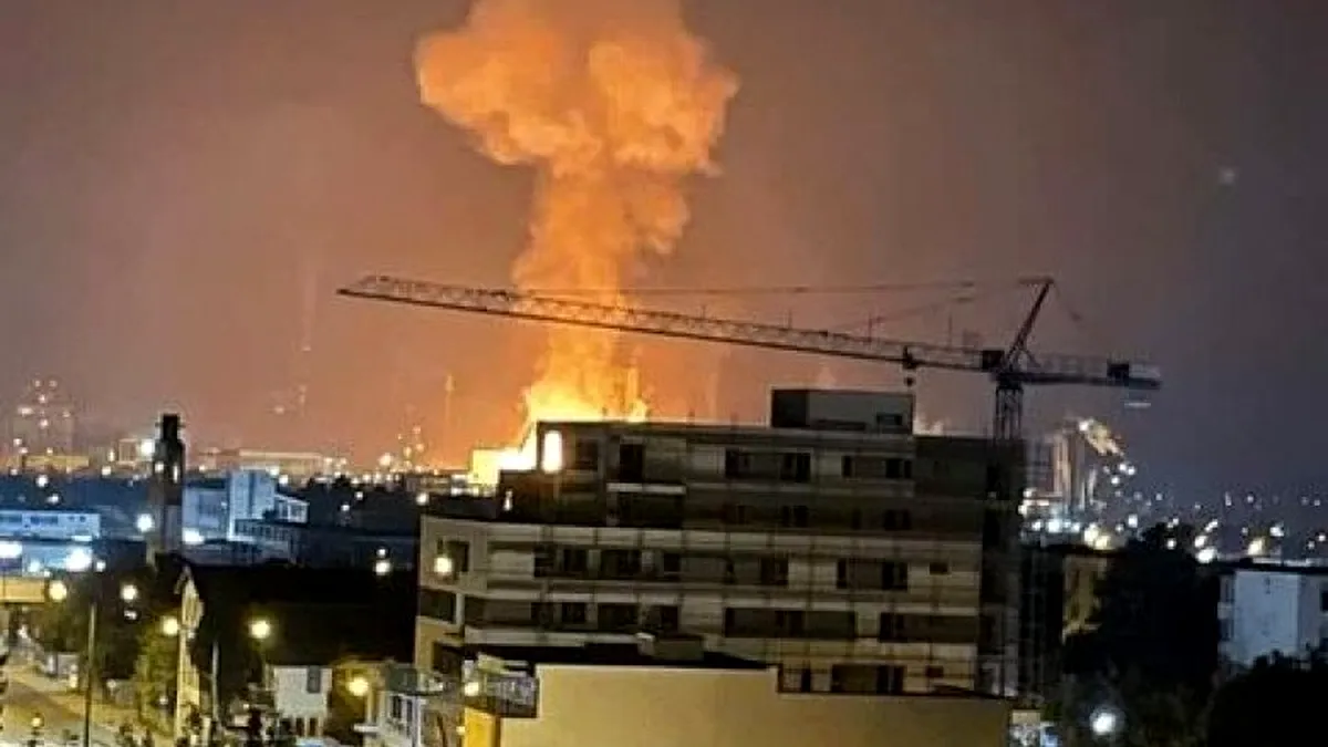Incendiul de la Azomureș a fost cauzat de cedarea unei porțiuni de sub sudura unei conducte
