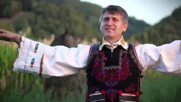 Percheziții la Cristian Pomohaci: anchetatorii ar fi găsit sume uriașe în mai multe valute și au folosit mașină de numărat bani