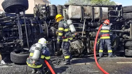 Alertă majoră în Timiș! Populația, evacuată după răsturnarea unui camion cu hipoclorit pe DN68A