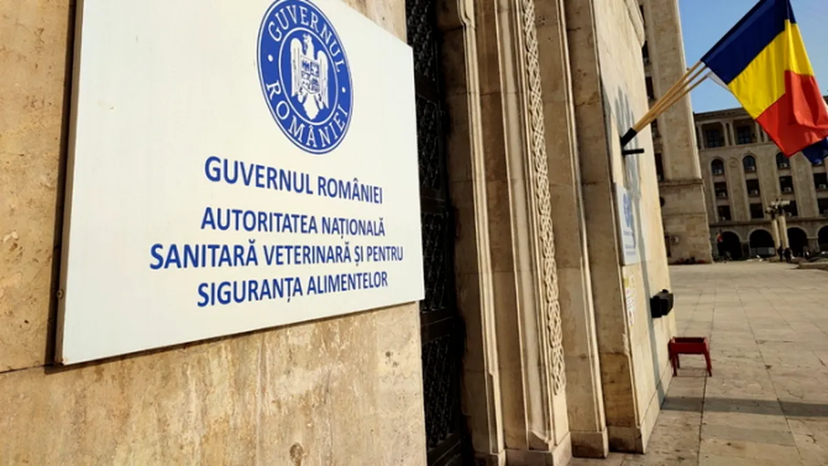 Alertă alimentară în România: semințe de mac, miere și conserve retrase de urgență din supermarketuri