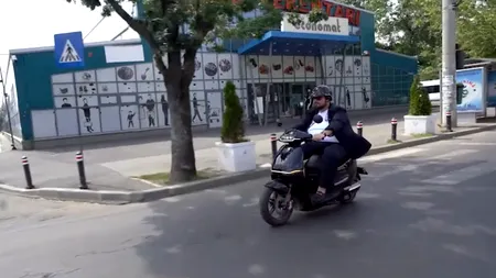 Piedone: Șampania băută grăbit, pe la colțuri, știrbește încrederea în oameni!