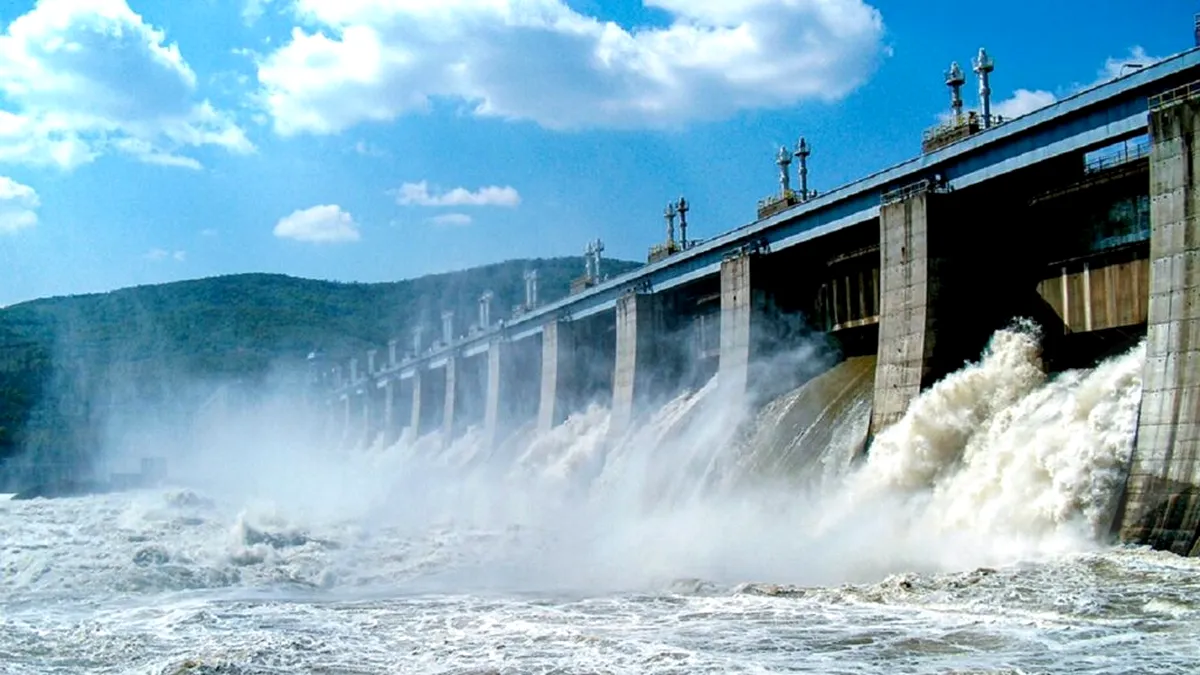 Hidroelectrica a cheltuit bani aiurea cu paza, iluminatul, întreținerea investițiilor lăsate baltă