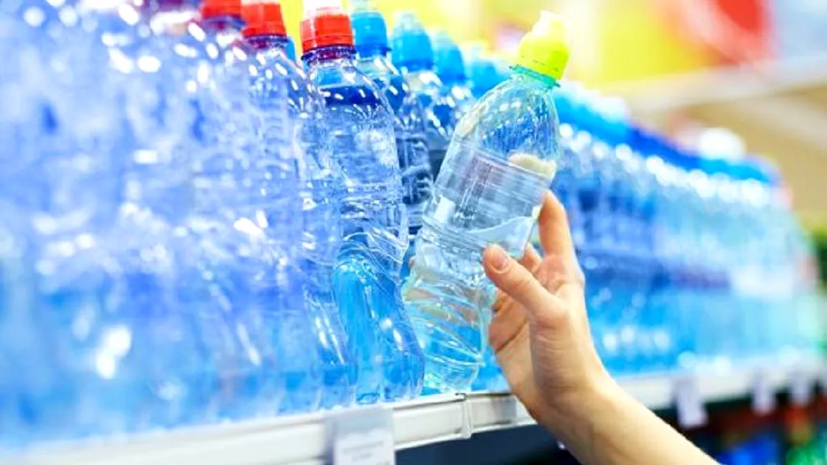 A bea apă din sticle din plastic poate crește riscul de diabet!