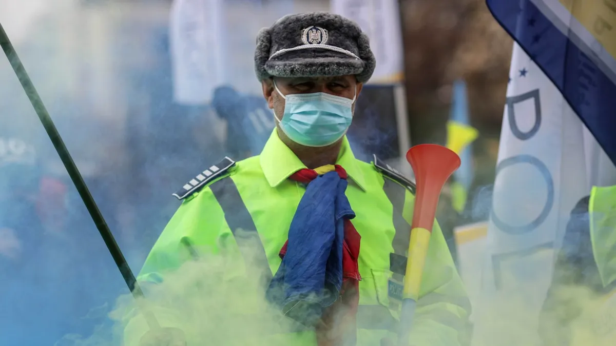 Polițiștii protestează de ziua lor FOTO