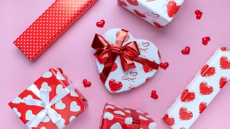 Recomandări ANPC de 'Sf. Valentin' şi 'Dragobete': Achiziţionaţi ciocolată, cosmetice şi bijuterii numai din locuri autorizate