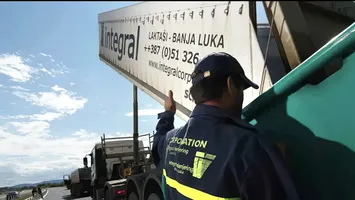 O companie bosniacă care a câștigat licitații de 3,3 miliarde euro în România spune că nu e ea