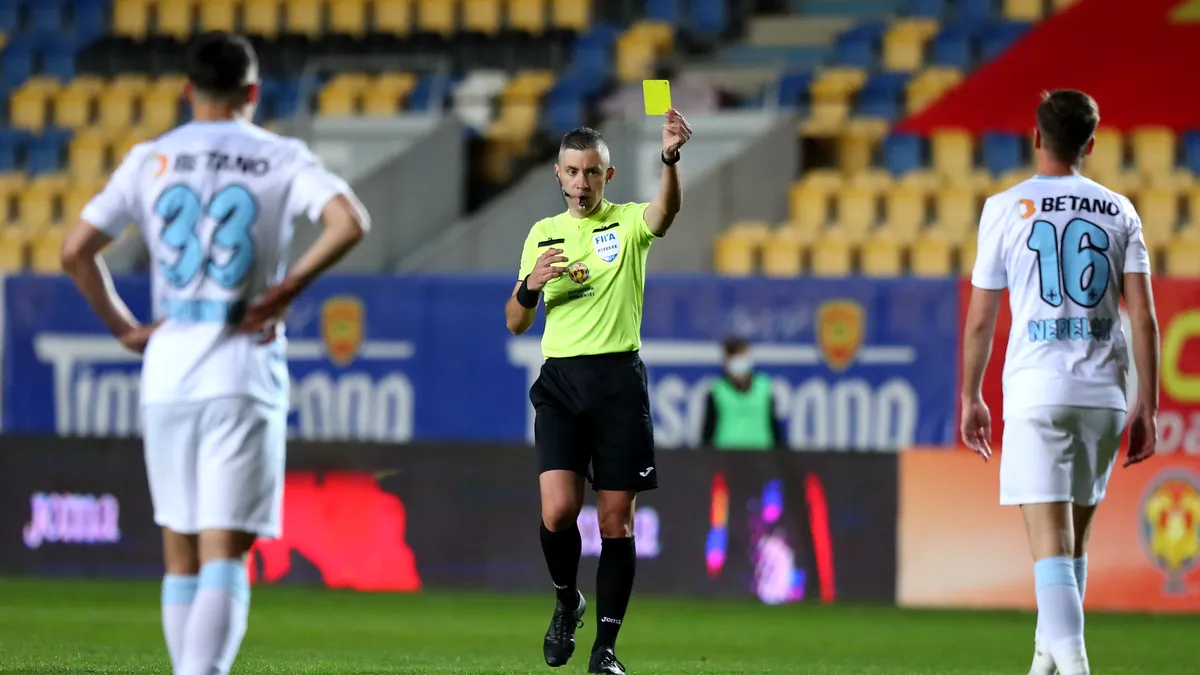 Cine va arbitra derby-ul FCSB - CFR Cluj, din Superliga României