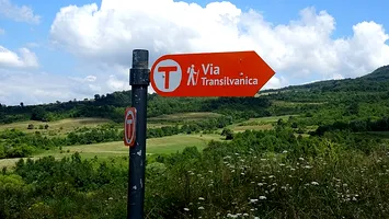 Via Transilvanica are lege care o protejează: România reglementează oficial traseele de drumeție de lungă distanță