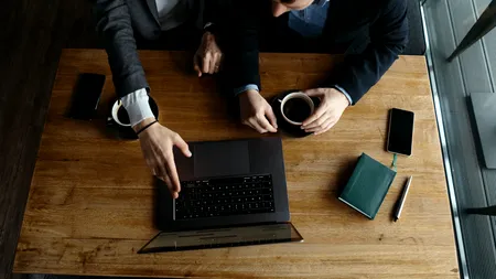 Guvernul pregăteşte reguli noi pentru protejarea angajaţilor. Statul ar putea plăti mai mult din salariile restante