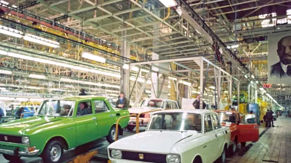 Naționalizată, uzina Renault din Rusia a fost redenumită „Moskvich”