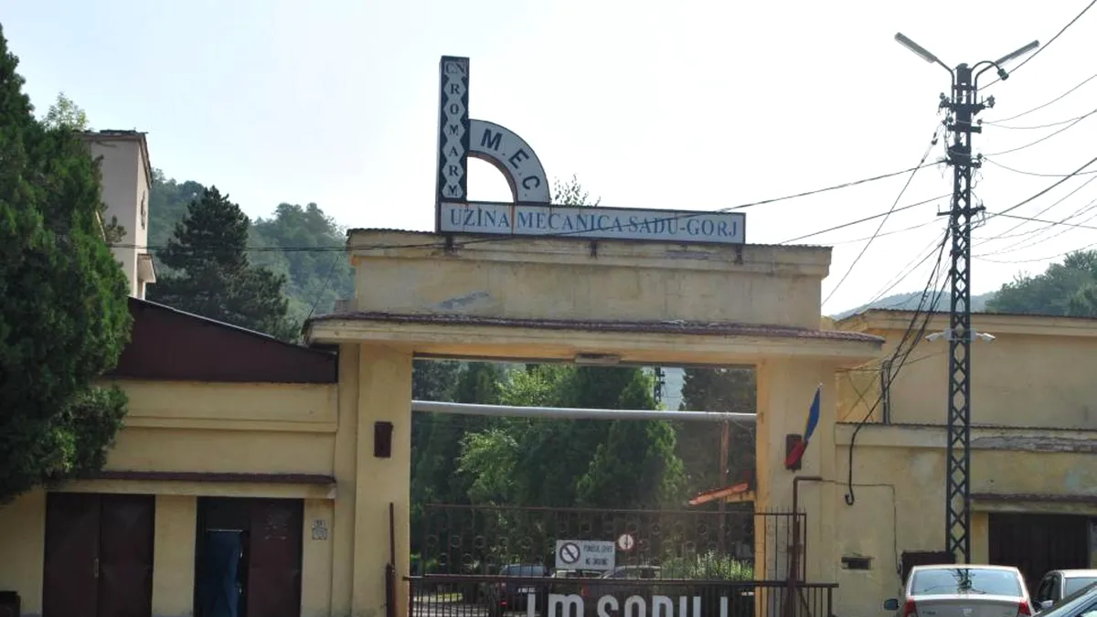 Spargerile, la modă. S-a dat „atacul“ și la fabrica de muniție de la Sadu
