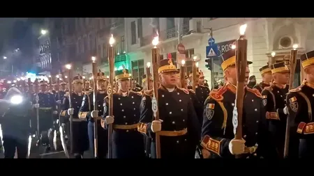 În week-end, Forțele Terestre ies la rampă. Retragerea cu torțe, atracția zilei de duminică