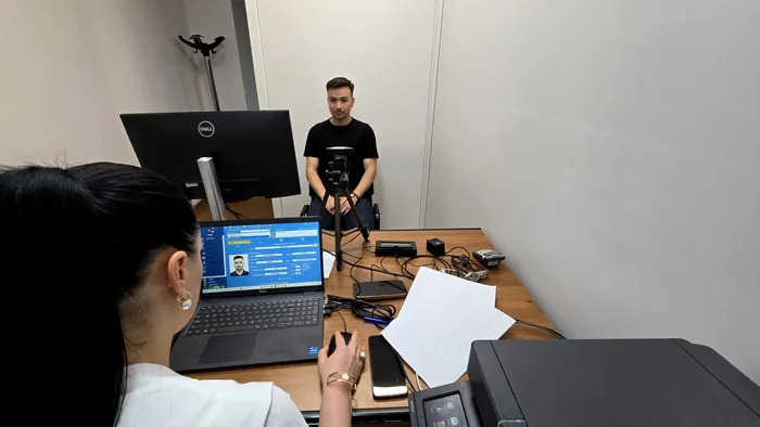 Cartea electronică de identitate, documentul care mai mult i-a încurcat pe români