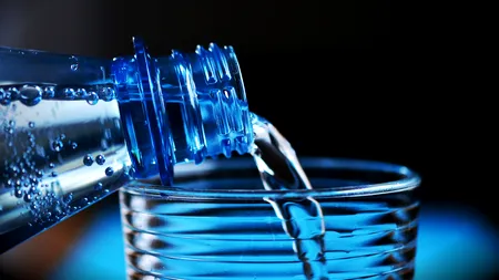 Studiu: Hidratarea suficientă și constantă reduce riscul de insuficiență cardiacă