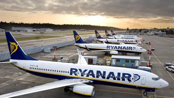 Ryanair, linia aeriană preferată și de români, are noi reguli privind bagajele de mână. Restricții mari la dimensiuni