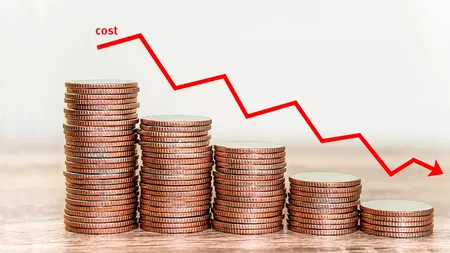 Presiuni economice uriașe în SUA. Americanii își reduc cheltuielile. „Gospodăriile sunt vulnerabile”