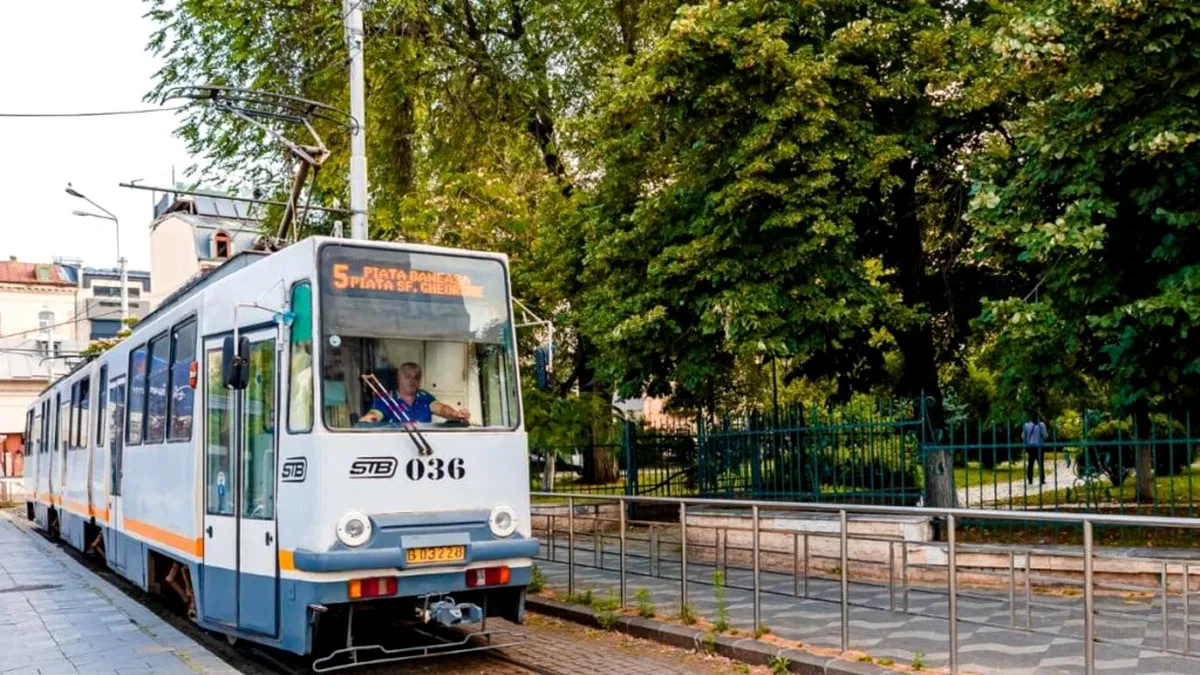 Ce-au ajuns hoții în București: fură șine de tramvai și picamer de pe șantier
