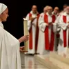 Imagini de la beatificarea a cincizeci de martiri ai regimului nazist la Notre-Dame din Paris