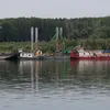 Operațiunea de pe Dunăre întârzie. Scufundarea barjelor amânată pentru joi. Reactorul 2 depinde de succesul intervenției