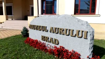 Muzeul aurului, singurul din Europa, se află în România. Are peste 1300 de piese din aur nativ, neatinse de mâna omului