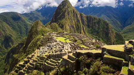 Peste 400 de turişti, evacuaţi din Machu Picchu, de urgență