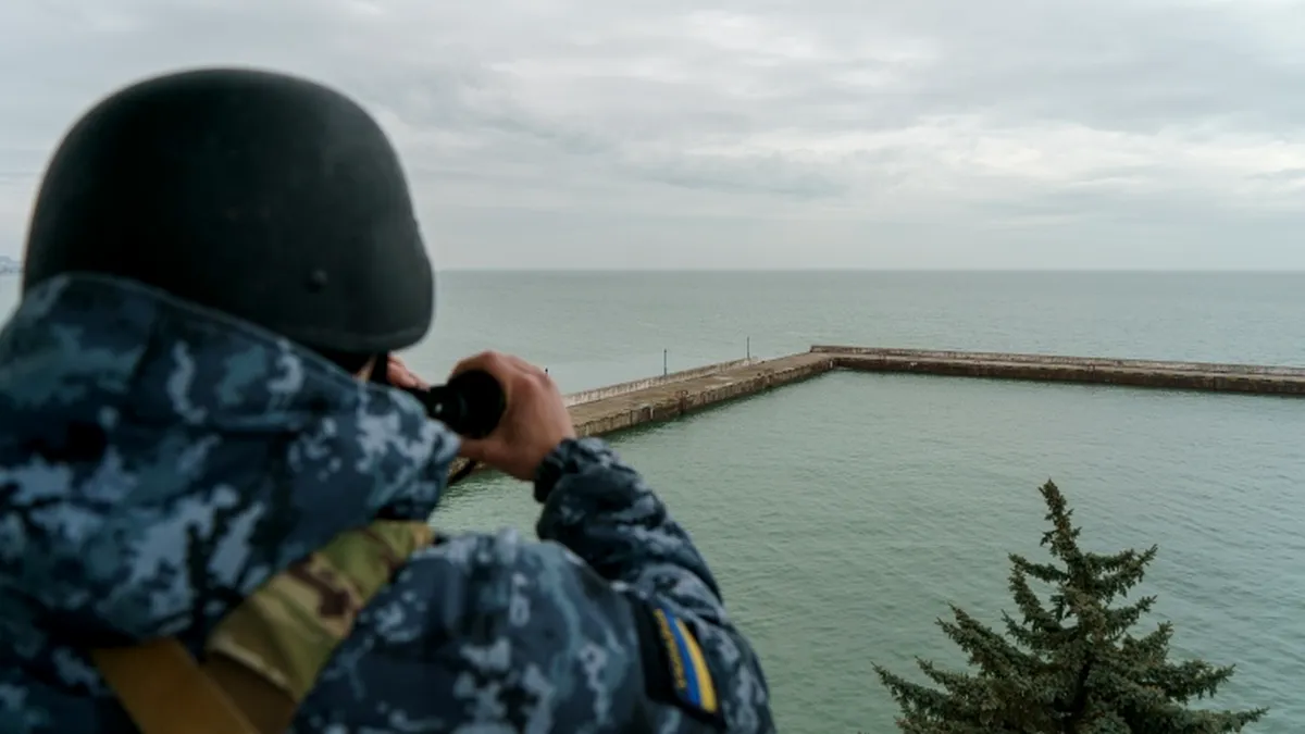 Marea Azov: Ministerul rus al Apărării intenționează să închidă mare parte a spațiului aerian și maritim
