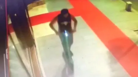 Femei atacate de un bărbat pe trotinetă, în centrul Capitalei! Și Margherita de la Clejani printre victimele înjunghiate