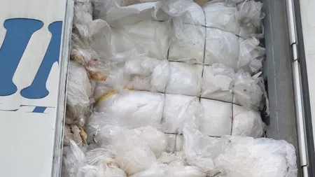 Giurgiu: 17 tone de deșeuri depistate în Vama Giurgiu de Poliția de Frontieră și comisarii Gărzii de Mediu