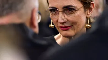 ÎCCJ cere miliardele, ÎCCJ va judeca dacă le primește. CCR lasă neatins marele conflict de interese instituțional