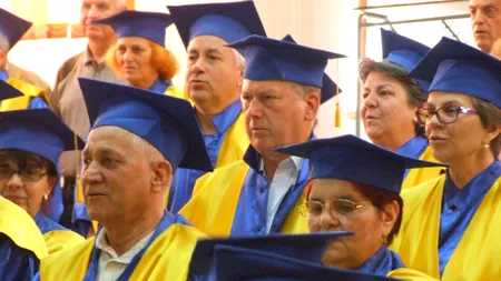 Galați. A absolvit „Universitatea Vârstei a 3-a” a cincea promoție de studenți cu vârste de 55-85 de ani