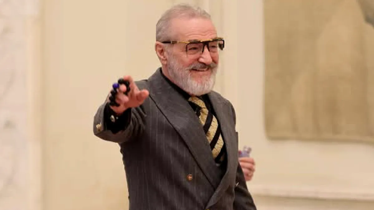 Ce și-au spus azi la Parlament Nicușor Dan și Gigi Becali