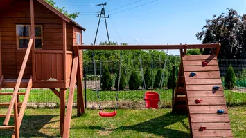 Locuri de joacă mai sigure pentru copii. ANPC lansează un ghid practic pentru inspecții și întreținere