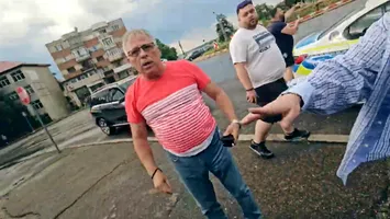 Jurnaliștii Puterea agresați fizic de membrii PSD la Râmnicu Sărat