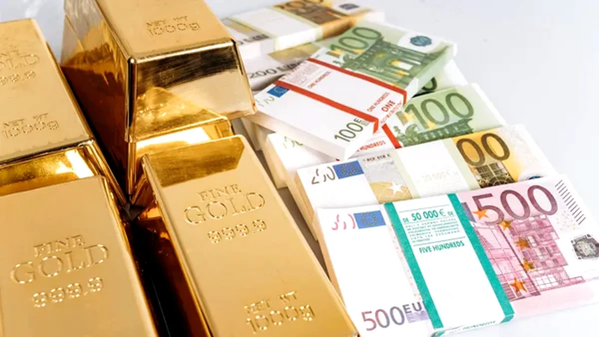 Leul câştigă aproape opt bani, în raport cu dolarul american, la cursul oficial. Criză de euro, pe interbancar