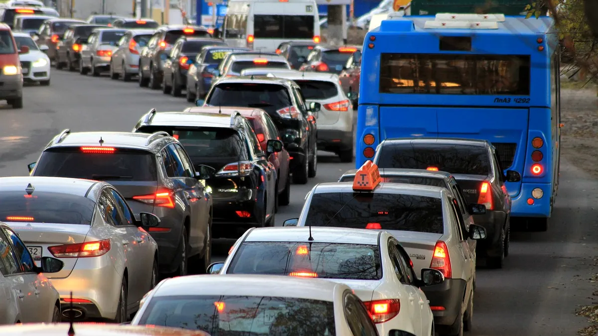 Trafic de coşmar în weekend pe Podul Giurgiu-Ruse, luni se circulă la valori normale