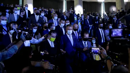 UPDATE Marea confruntare din PNL | Liberalii aleg azi între Orban și Cîțu (FOTO/VIDEO) | Se numără voturile