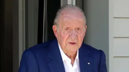 Regele Juan Carlos recunoaște, după 70 de ani, că și-a împușcat accidental fratele