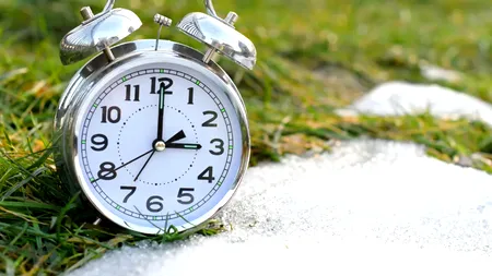 România trece la ora de iarnă. Când se dau ceasurile înapoi