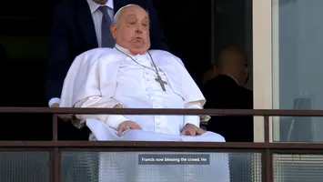 Prima apariție a Papei Francisc după internare