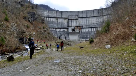 Sărăcia arde mai tare decât focul. S-au închis minele, dar poluarea continuă pe Valea Jiului