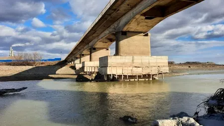 Guvernul aprobă reabilitarea podului care traversează râul Moldova