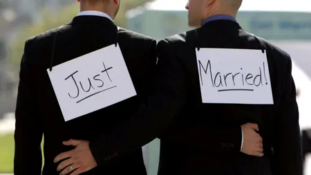 MAI: Partenerii căsătoriți de același sex din alte state vor putea primi drept de ședere în România