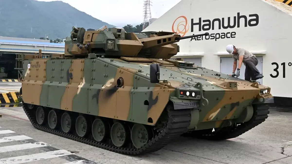 A început construcția fabricii de vehicule blindate și obuziere autopropulsate K9