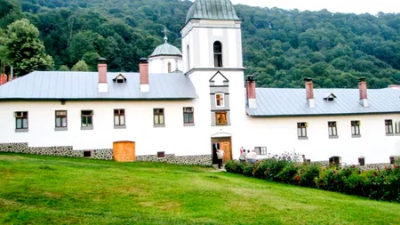 Blestemul de la mănăstirea Frăsinei. Reacția BOR: 